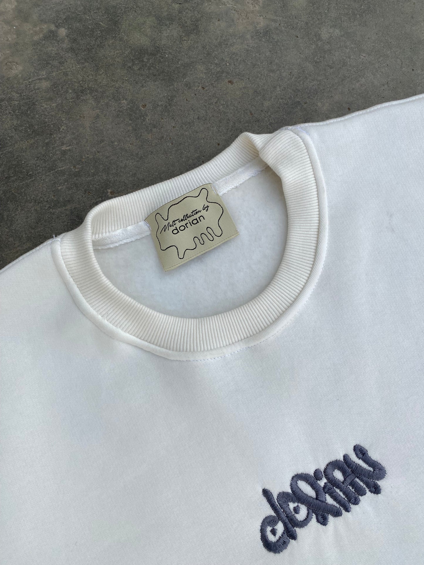 Crewneck sweater off-white